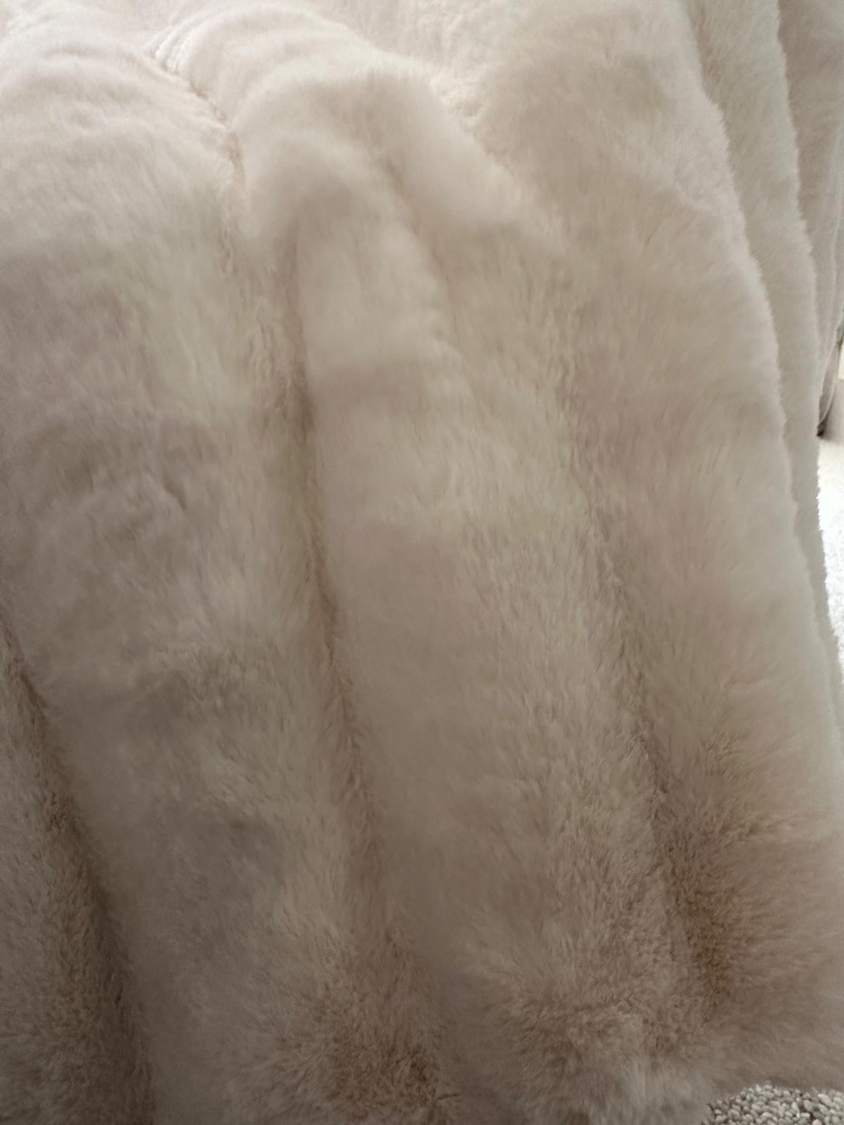 ARTIC FOX IVORY